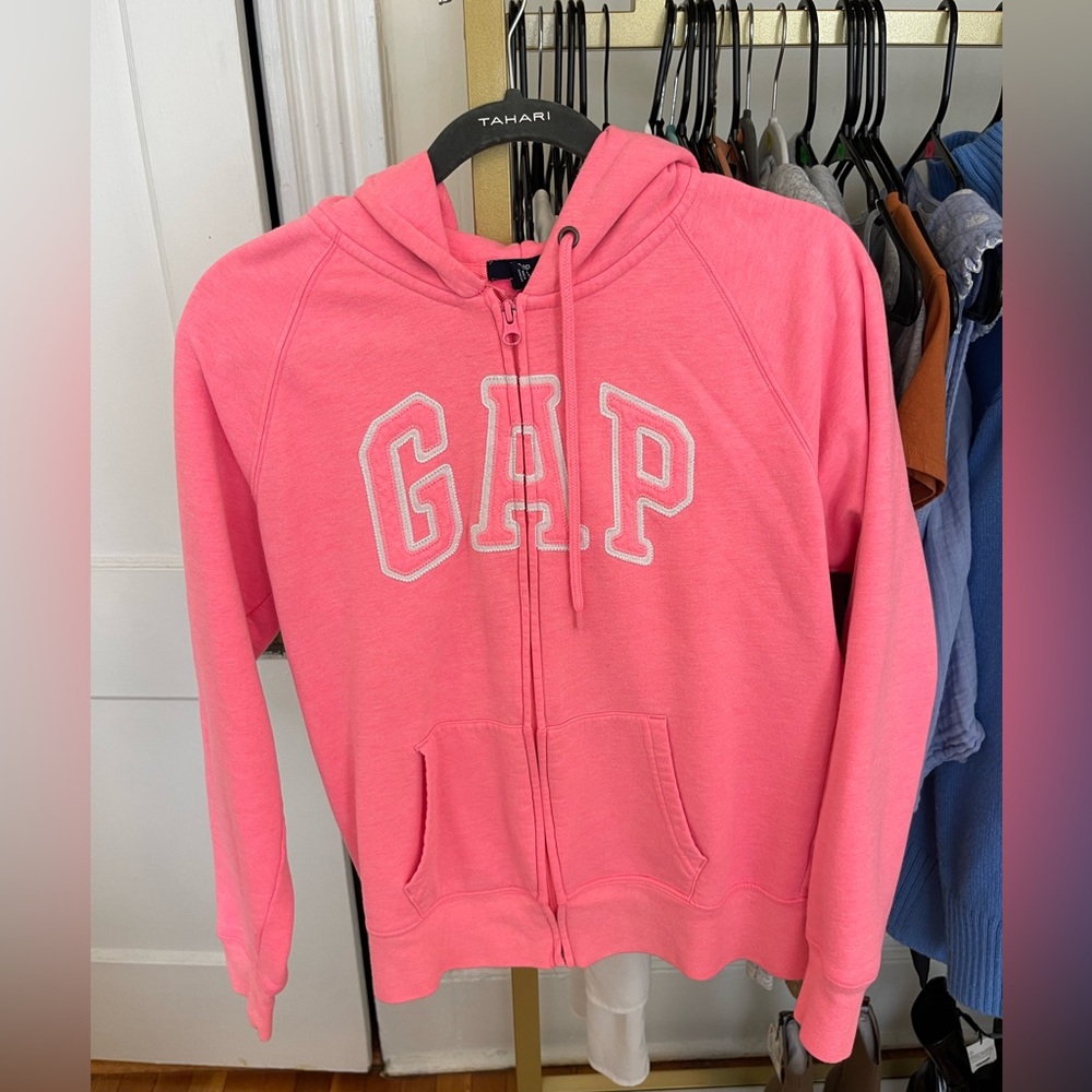 GAP HOODIE